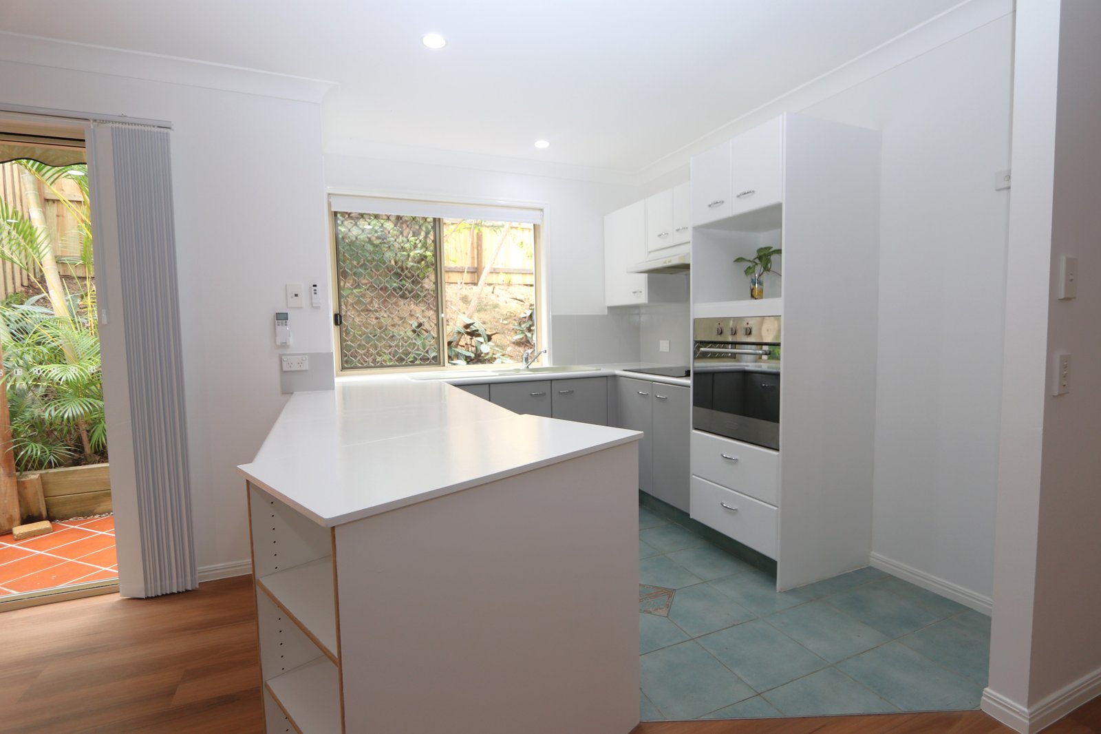 1/5 Stormbird Place CARRARA 8