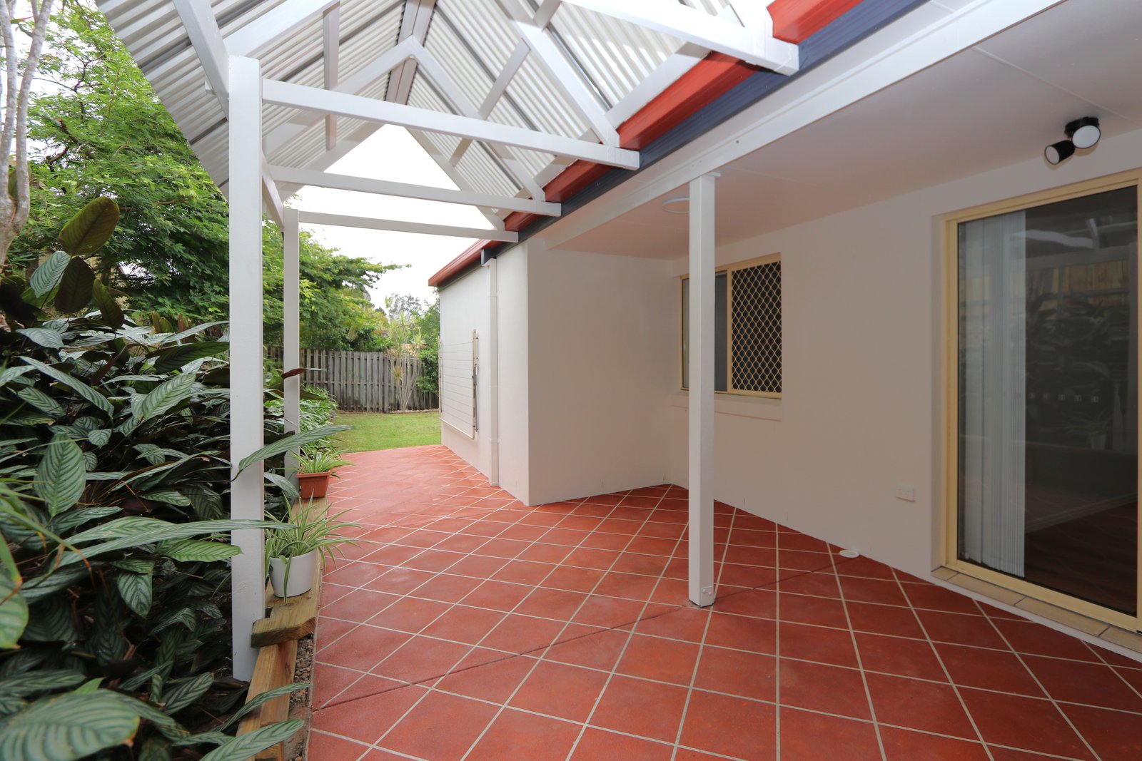 1/5 Stormbird Place CARRARA 19