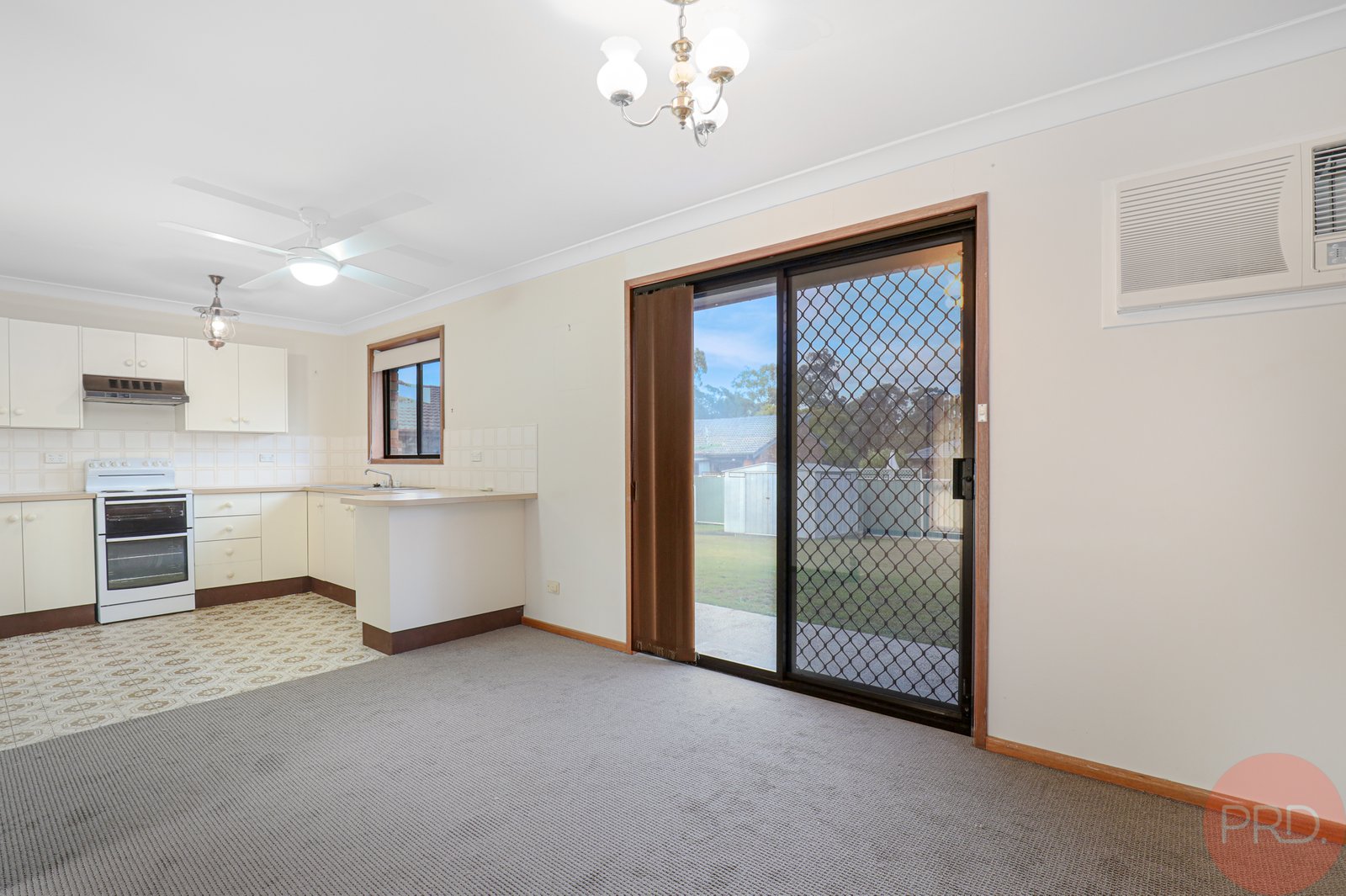 15 Stradbroke Avenue METFORD 13