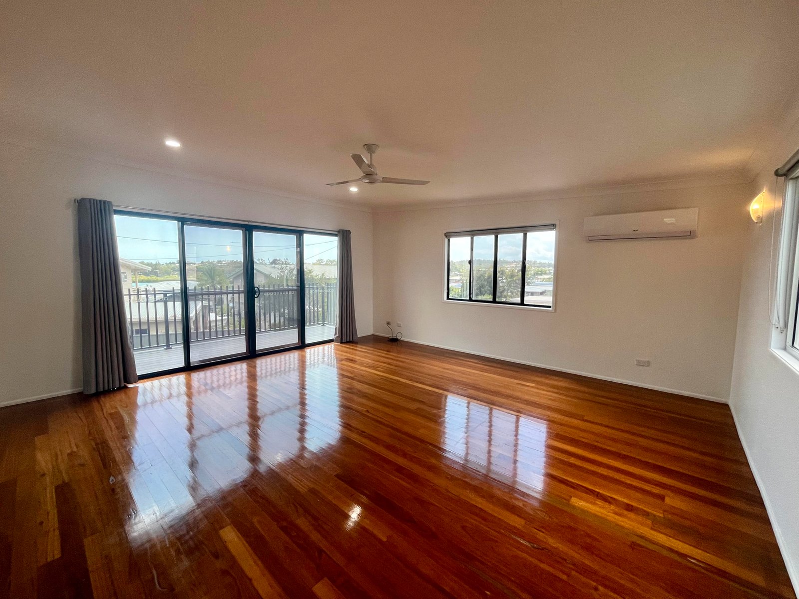 15 Swains Court BOYNE ISLAND 3