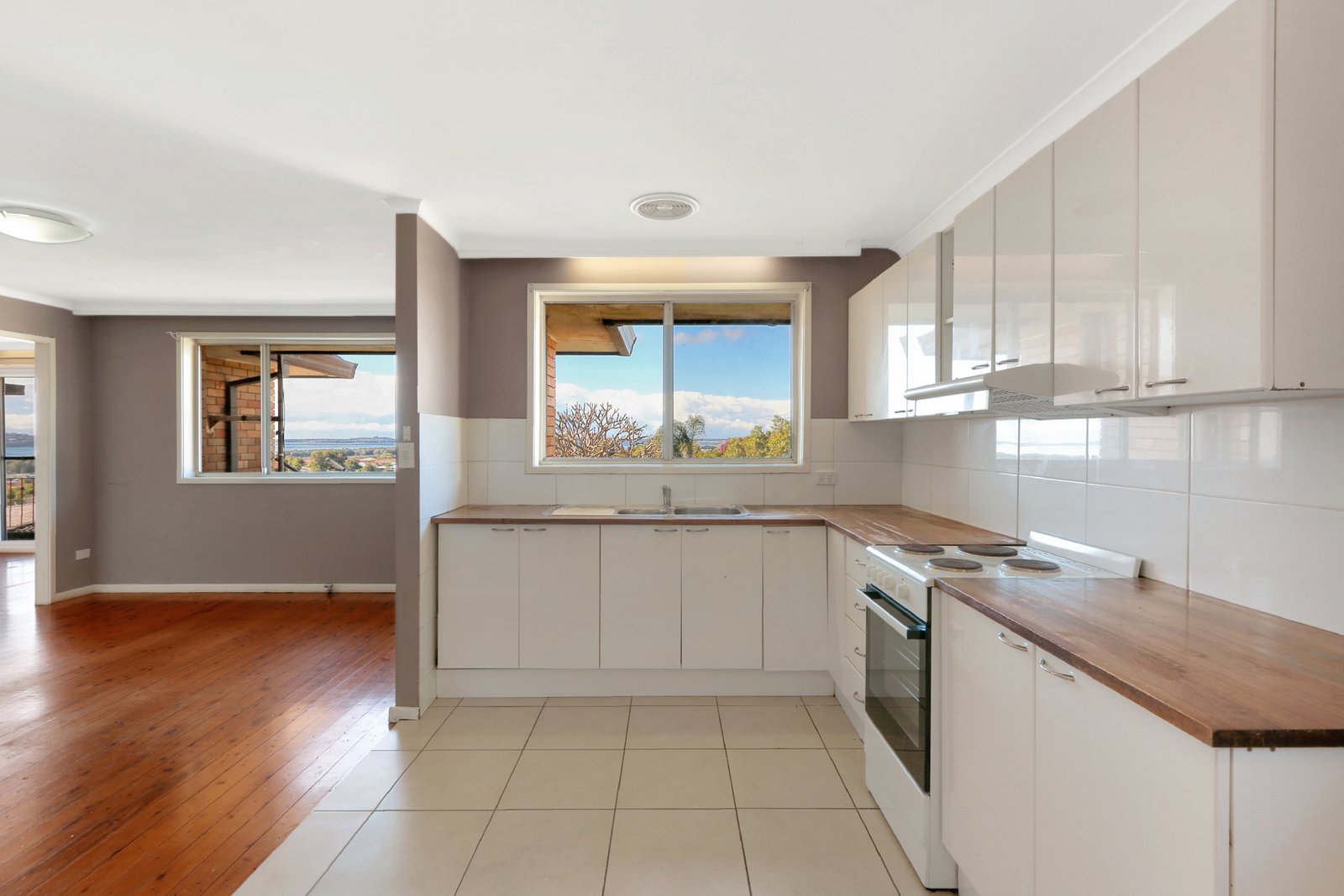 15 Tait Avenue KANAHOOKA 7