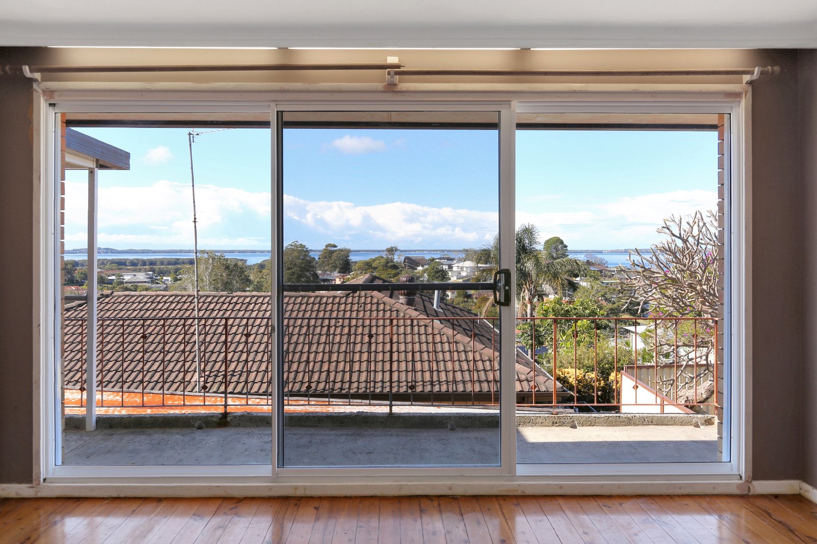 15 Tait Avenue KANAHOOKA 10