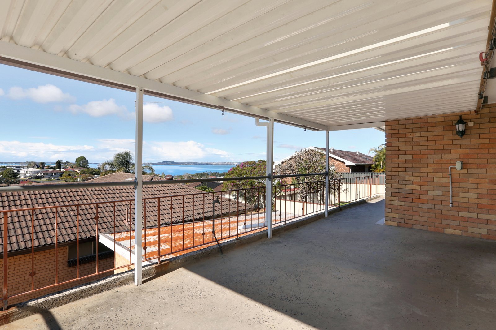 15 Tait Avenue KANAHOOKA 15