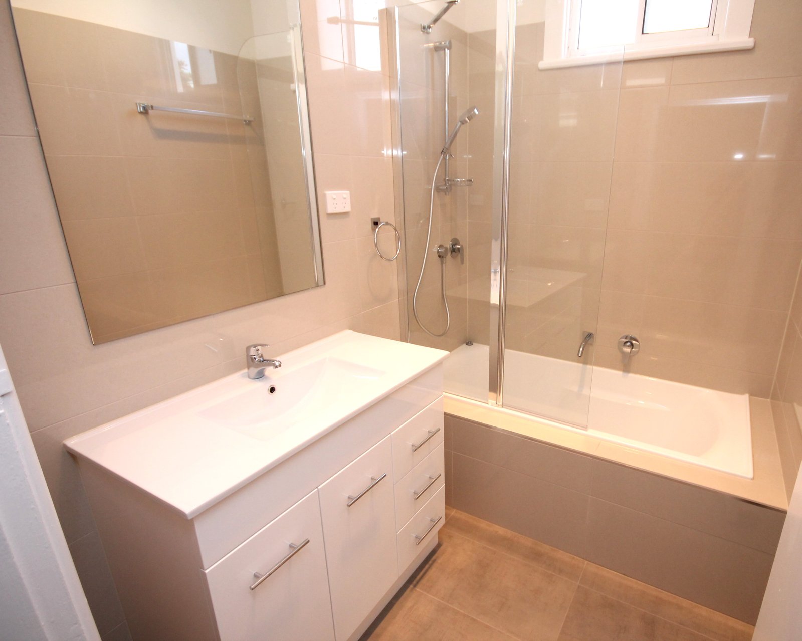 Real Estate and Property in 15 Tennyson Street, Preston, VIC