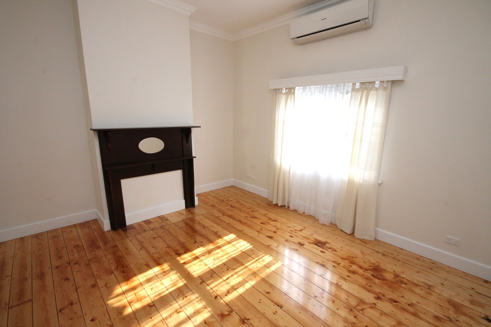 Real Estate and Property in 15 Tennyson Street, Preston, VIC