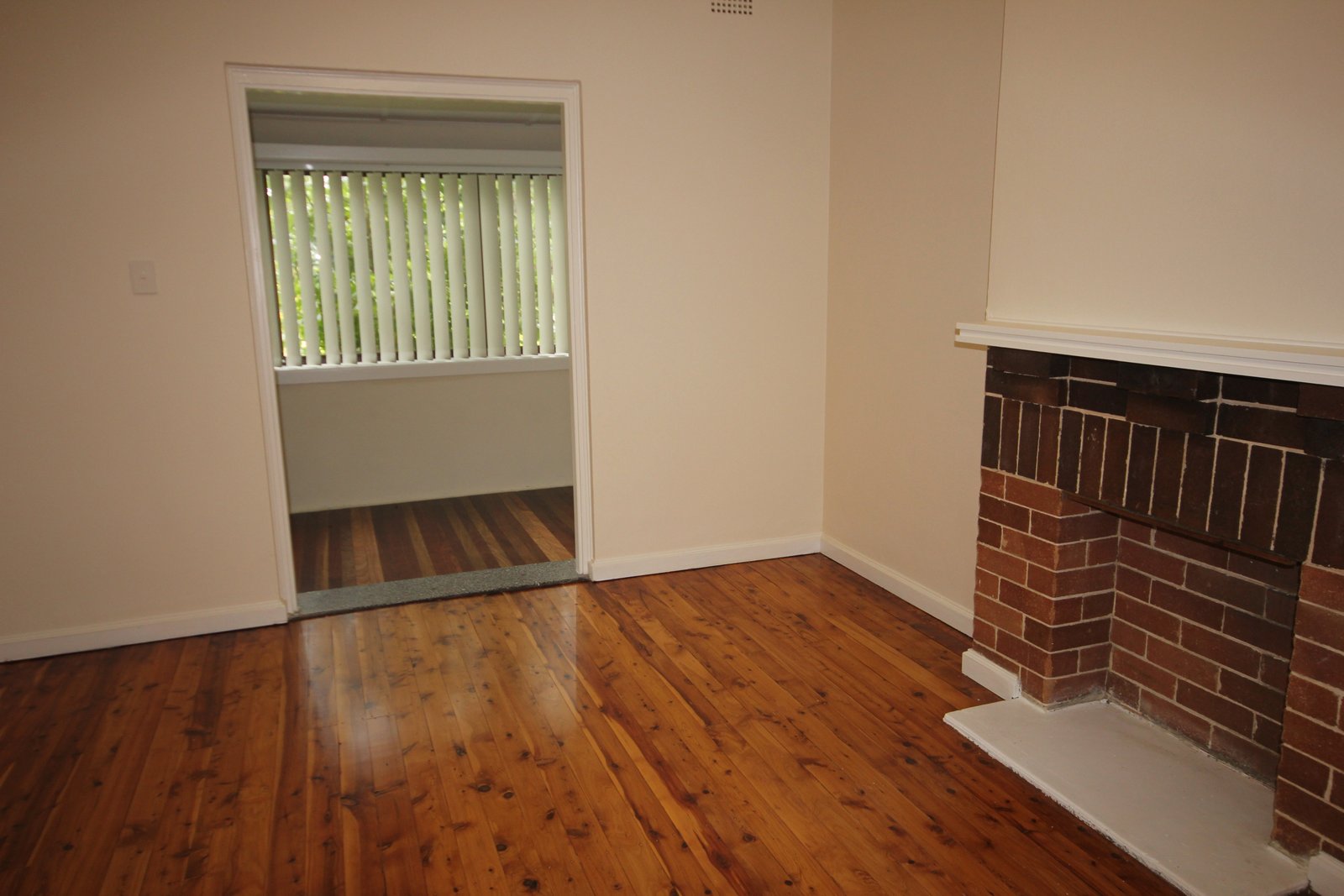 15 Terry Street BLAKEHURST 2