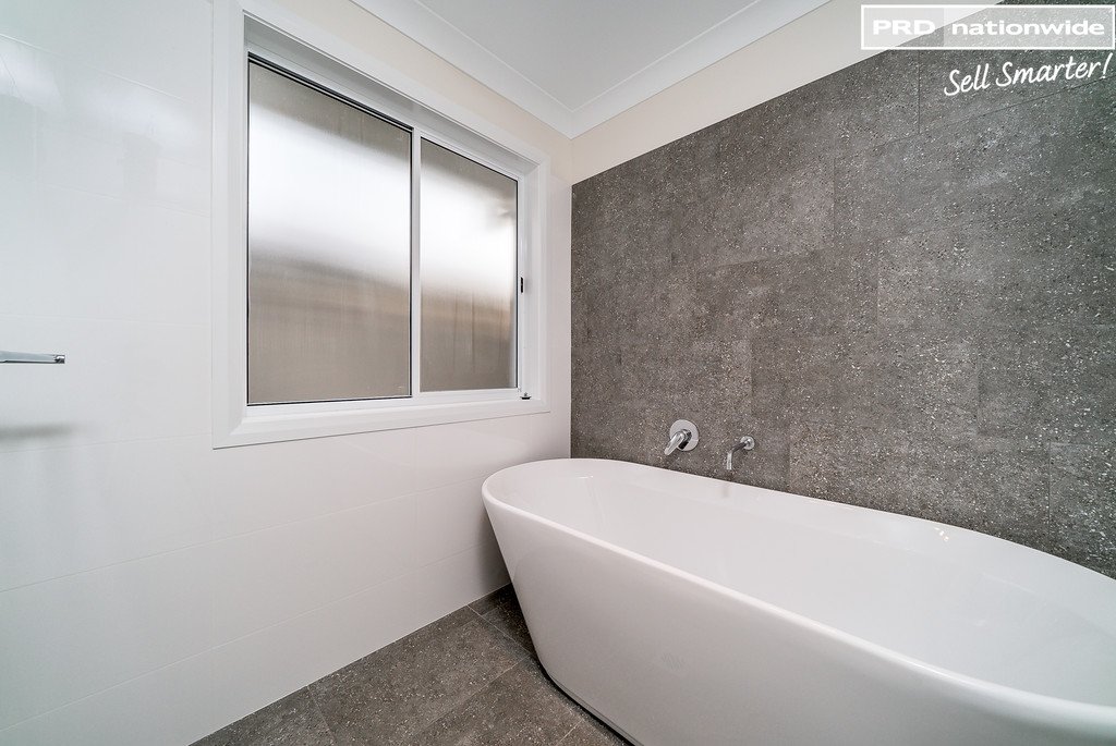 15 Thane Court LLOYD 10