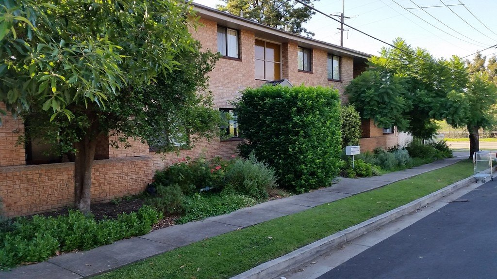 1/5 The Crescent PENRITH 3