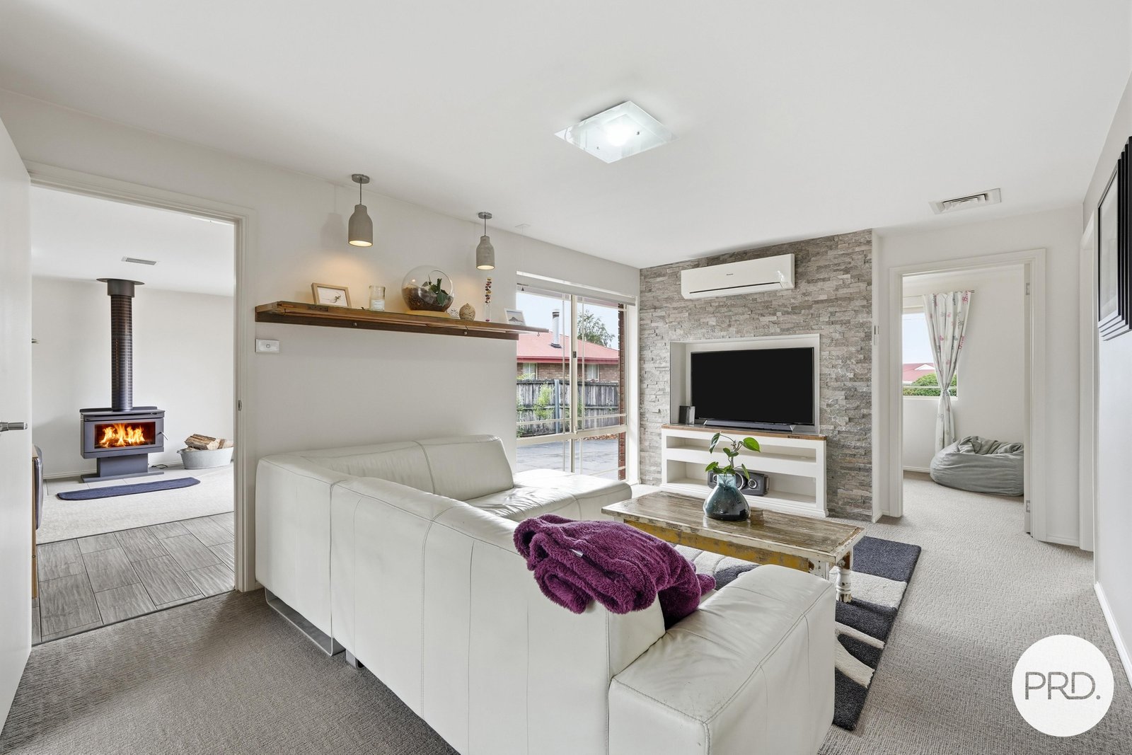 15 Thistle Down  HUNTINGFIELD 6