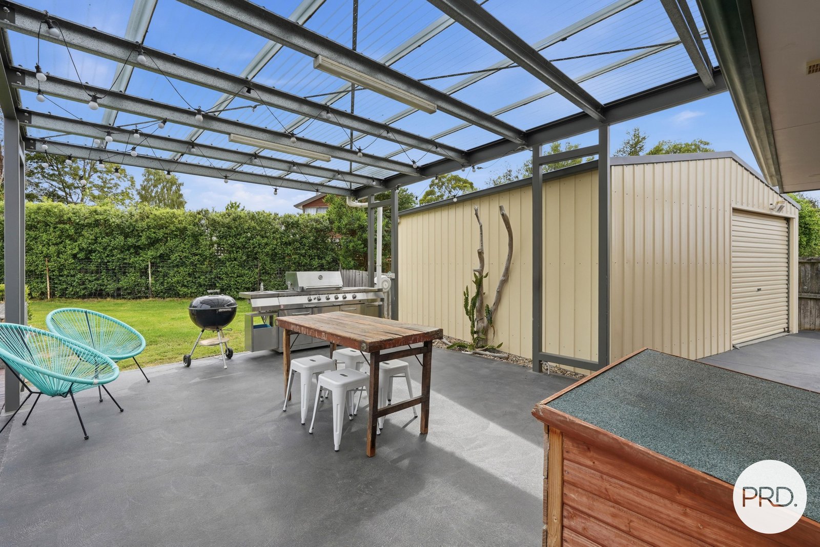 15 Thistle Down  HUNTINGFIELD 15