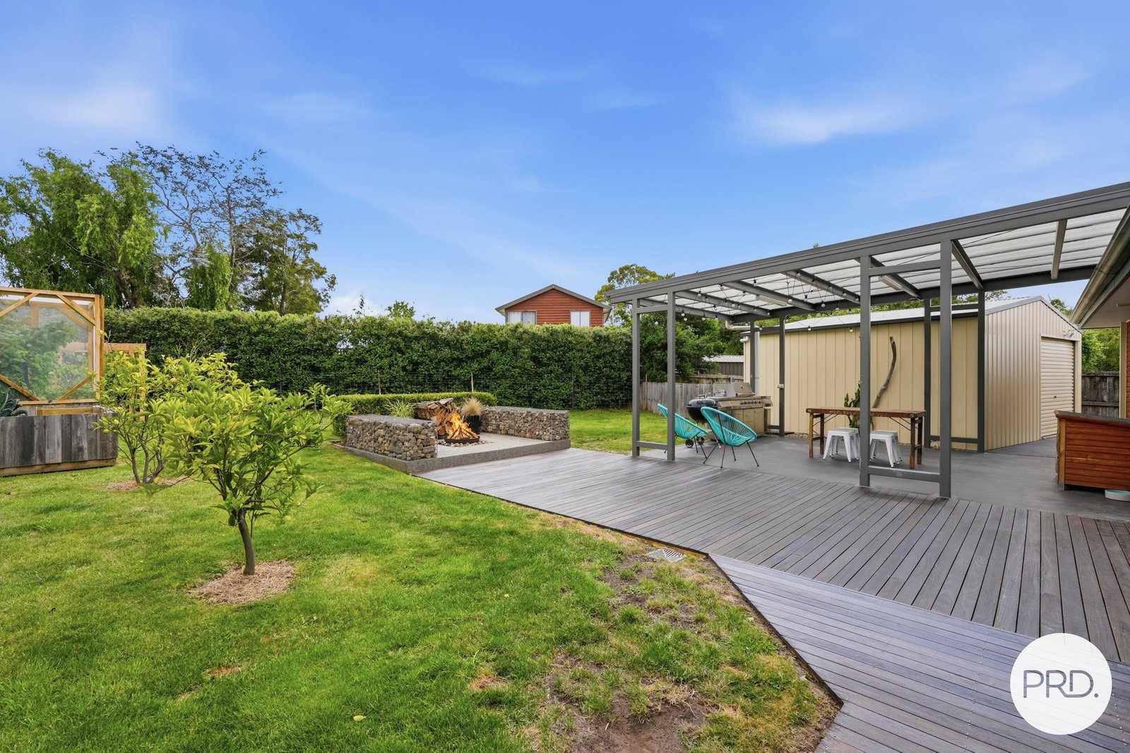 15 Thistle Down  HUNTINGFIELD 19