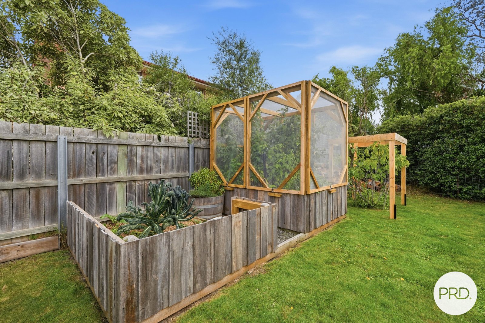 15 Thistle Down  HUNTINGFIELD 20