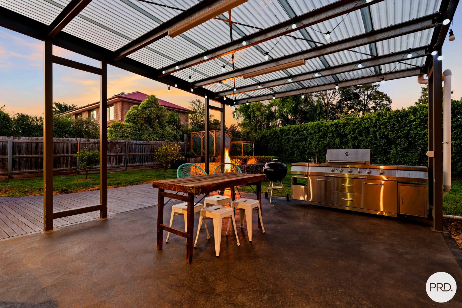 15 Thistle Down  HUNTINGFIELD 22