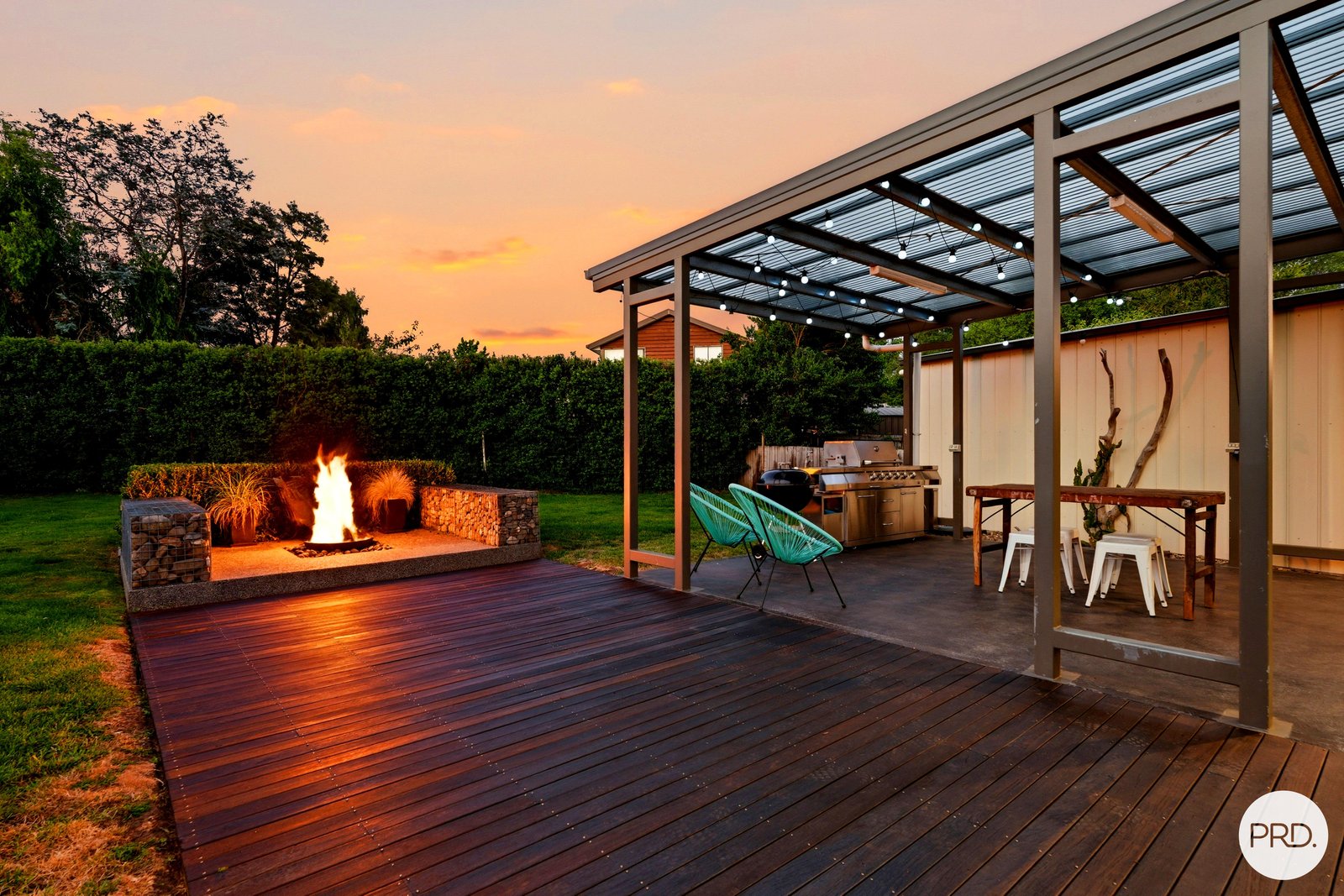 15 Thistle Down  HUNTINGFIELD 23