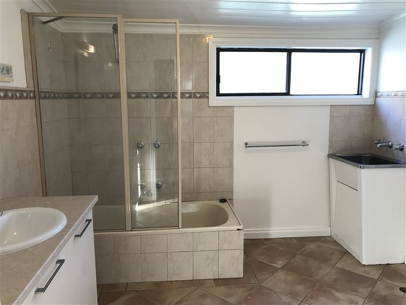 15 Thistle Street GOLDEN SQUARE 3