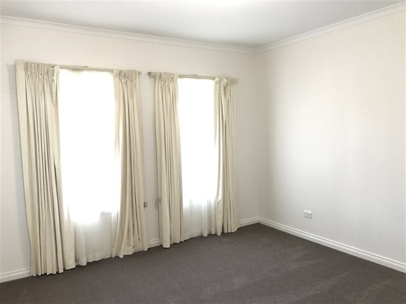 15 Thistle Street GOLDEN SQUARE 4