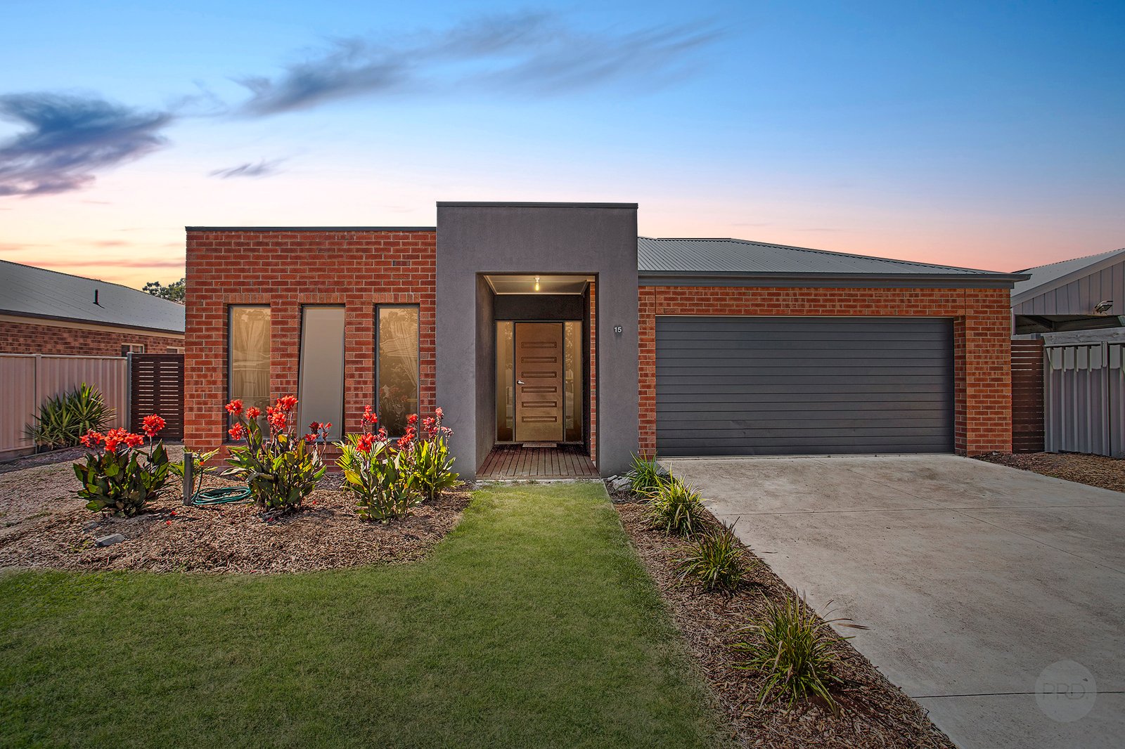 15 Thomas Drive MARONG 1