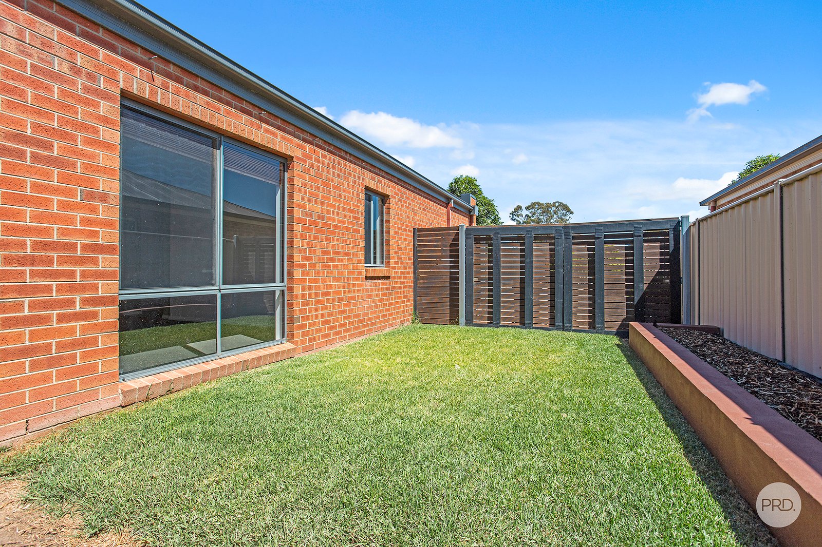 15 Thomas Drive MARONG 14