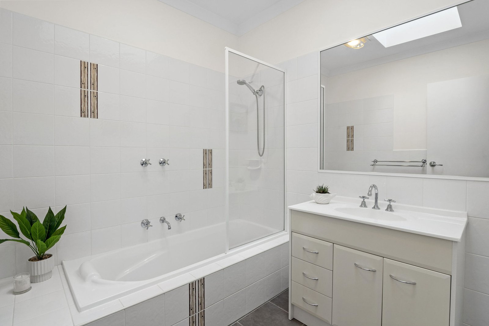 1/5 Ti Tree Grove, Mornington, 3931