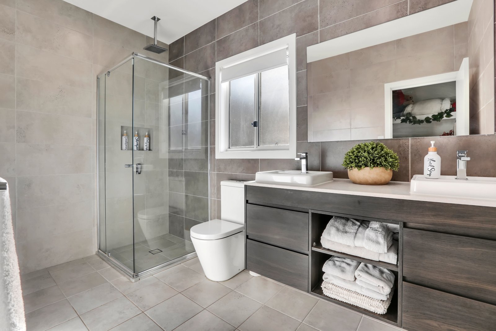 15 Tomerong Street TULLIMBAR 11