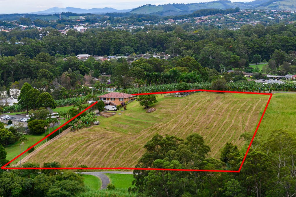 15 Toscan Lane COFFS HARBOUR 2