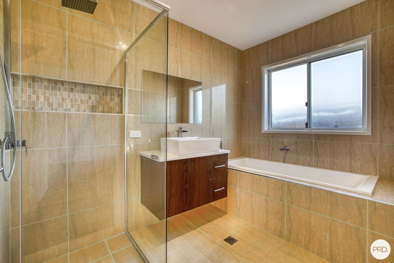 15 Trephina Street HARRISON 17