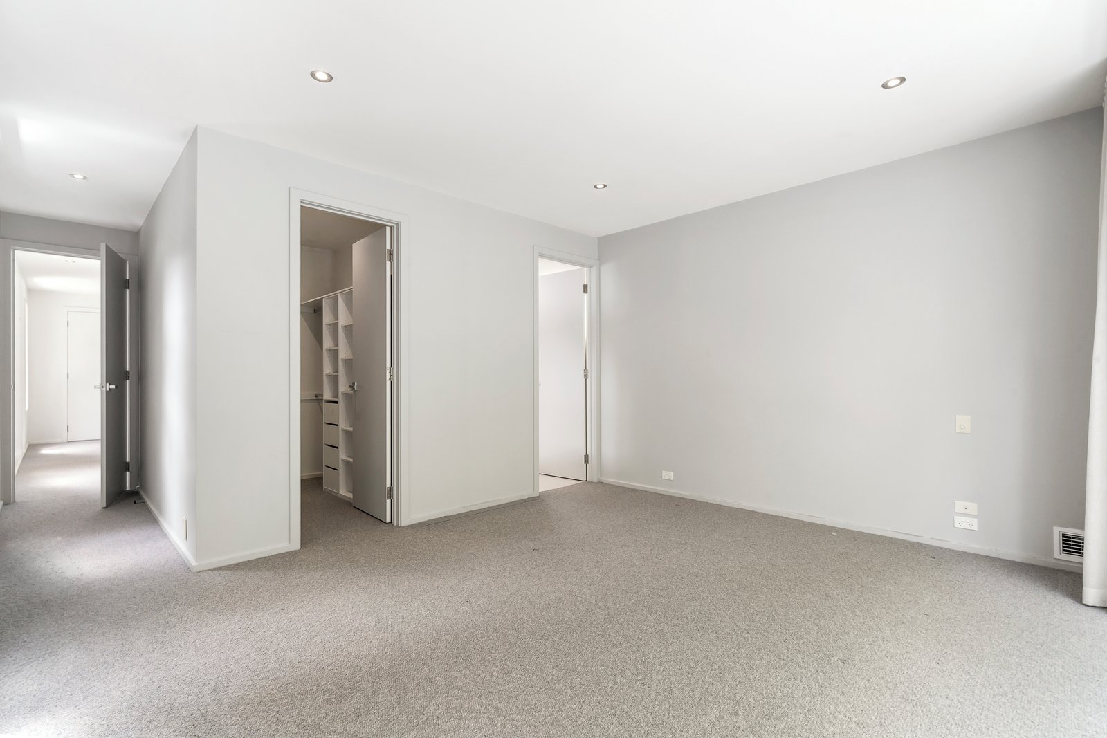 15 Trinian Street, Prahran, 3181