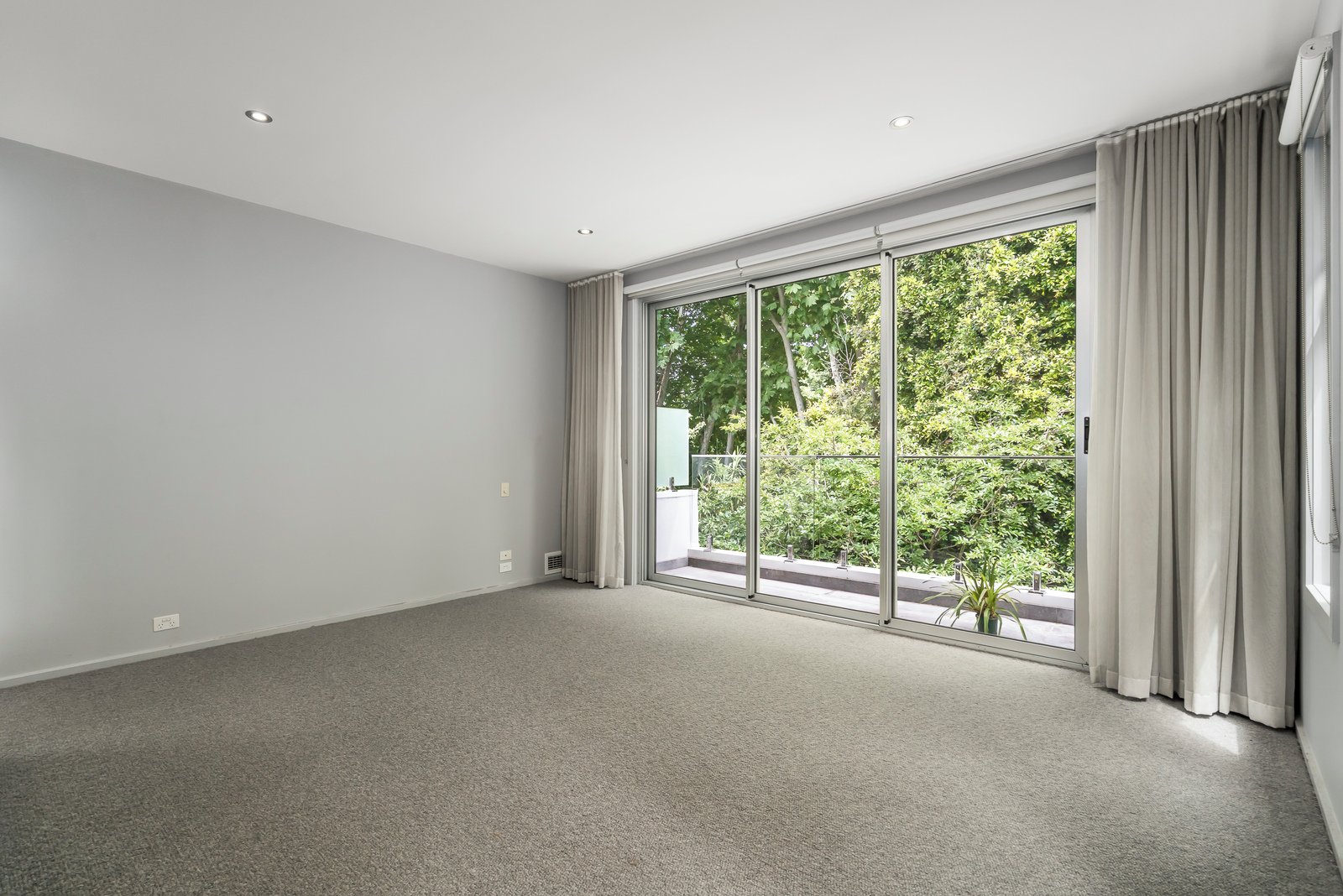 15 Trinian Street, Prahran, 3181