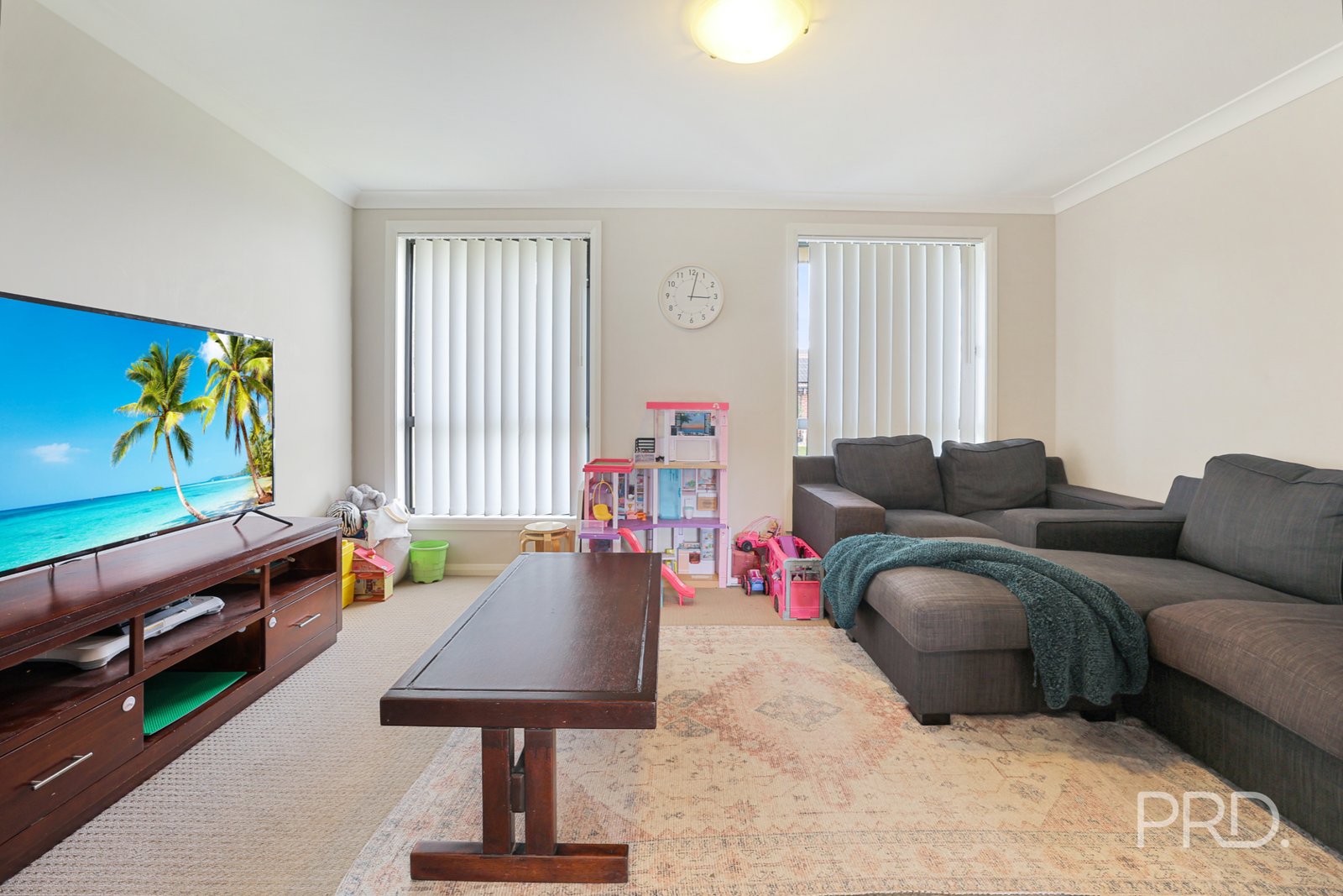15 Tulipwood Crescent OXLEY VALE 9