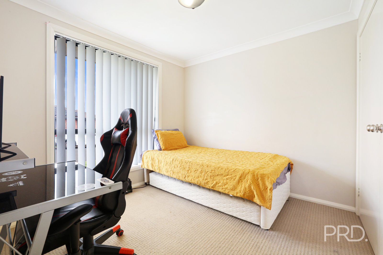 15 Tulipwood Crescent OXLEY VALE 12