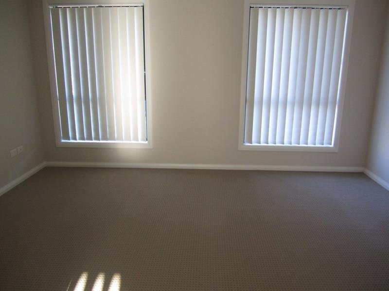 15 Tulipwood Crescent TAMWORTH 2