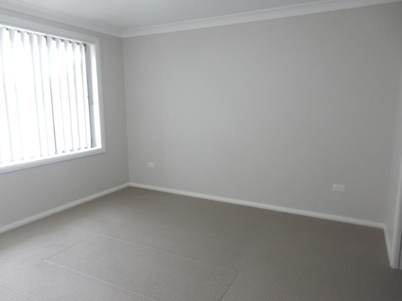 15 Tulipwood Crescent TAMWORTH 5