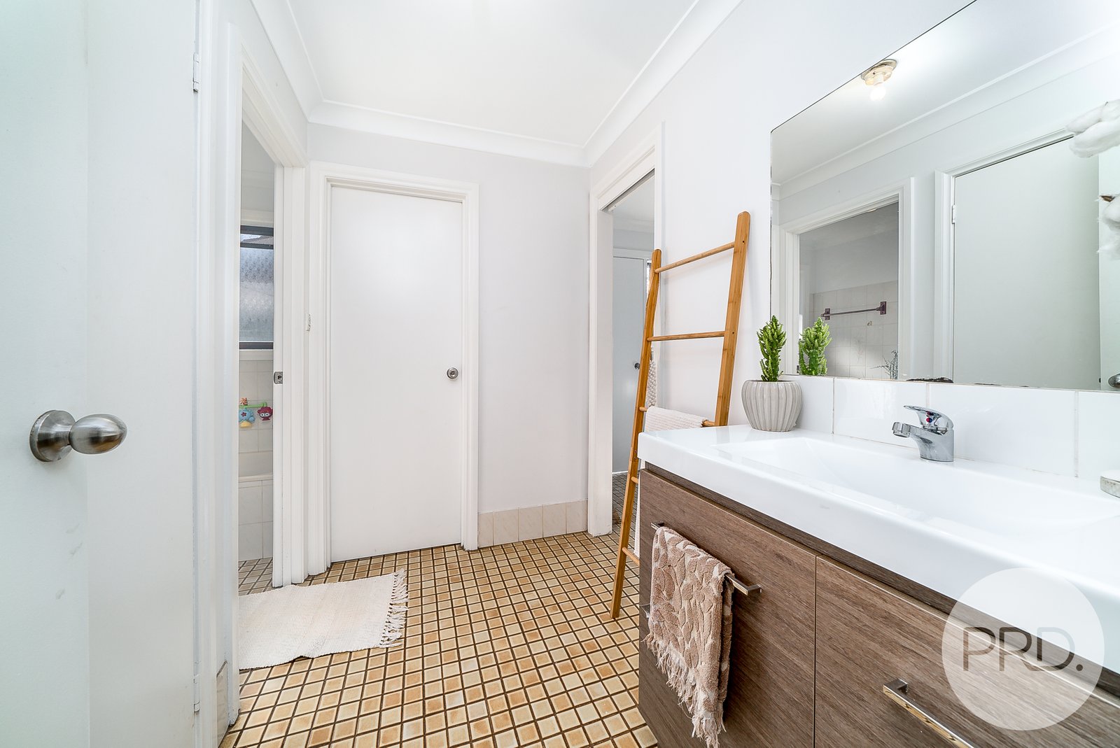 15 Tura Place GLENFIELD PARK 11