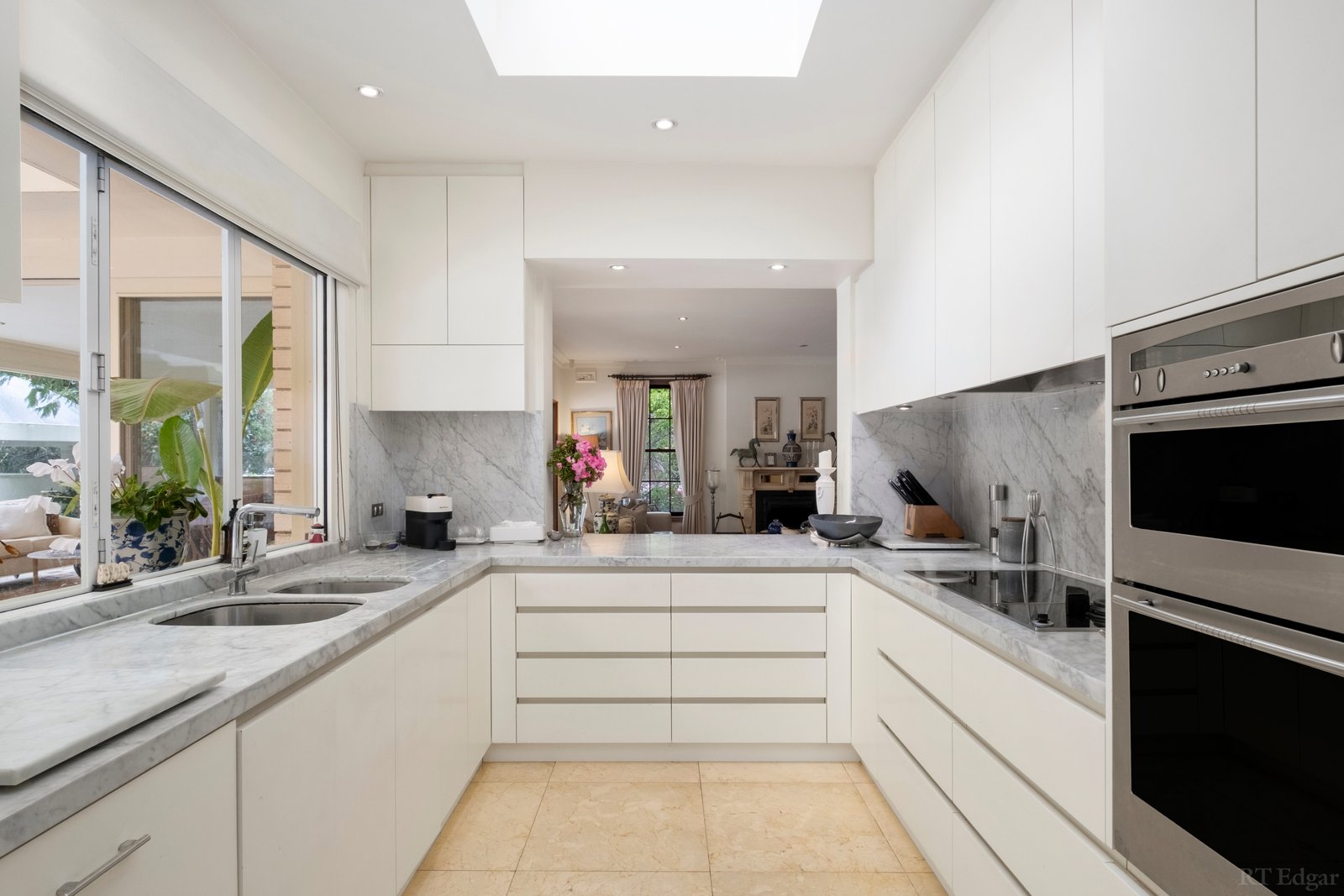 Real Estate and Property in 15 Tuscany Rise, Templestowe, VIC