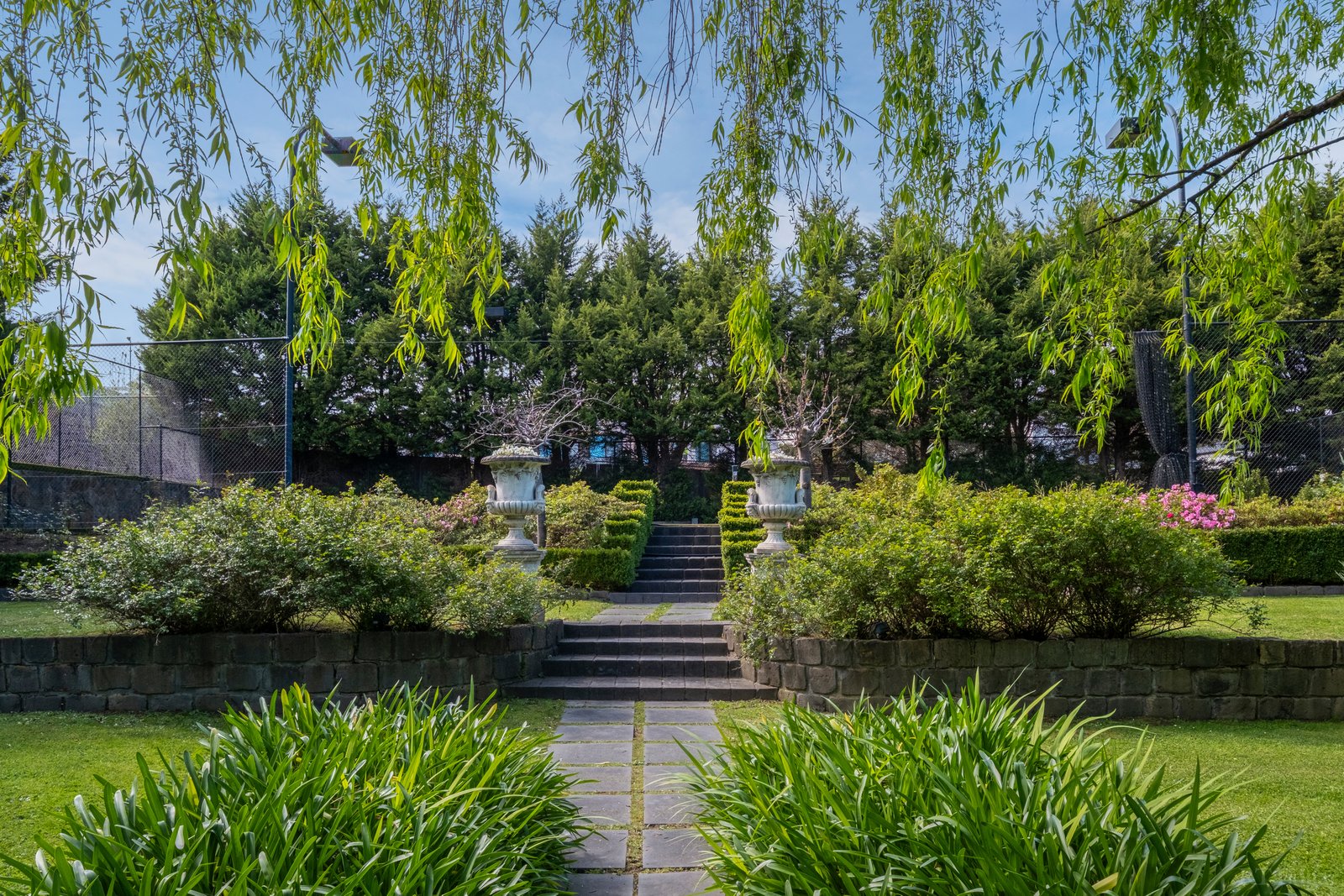 Real Estate and Property in 15 Tuscany Rise, Templestowe, VIC