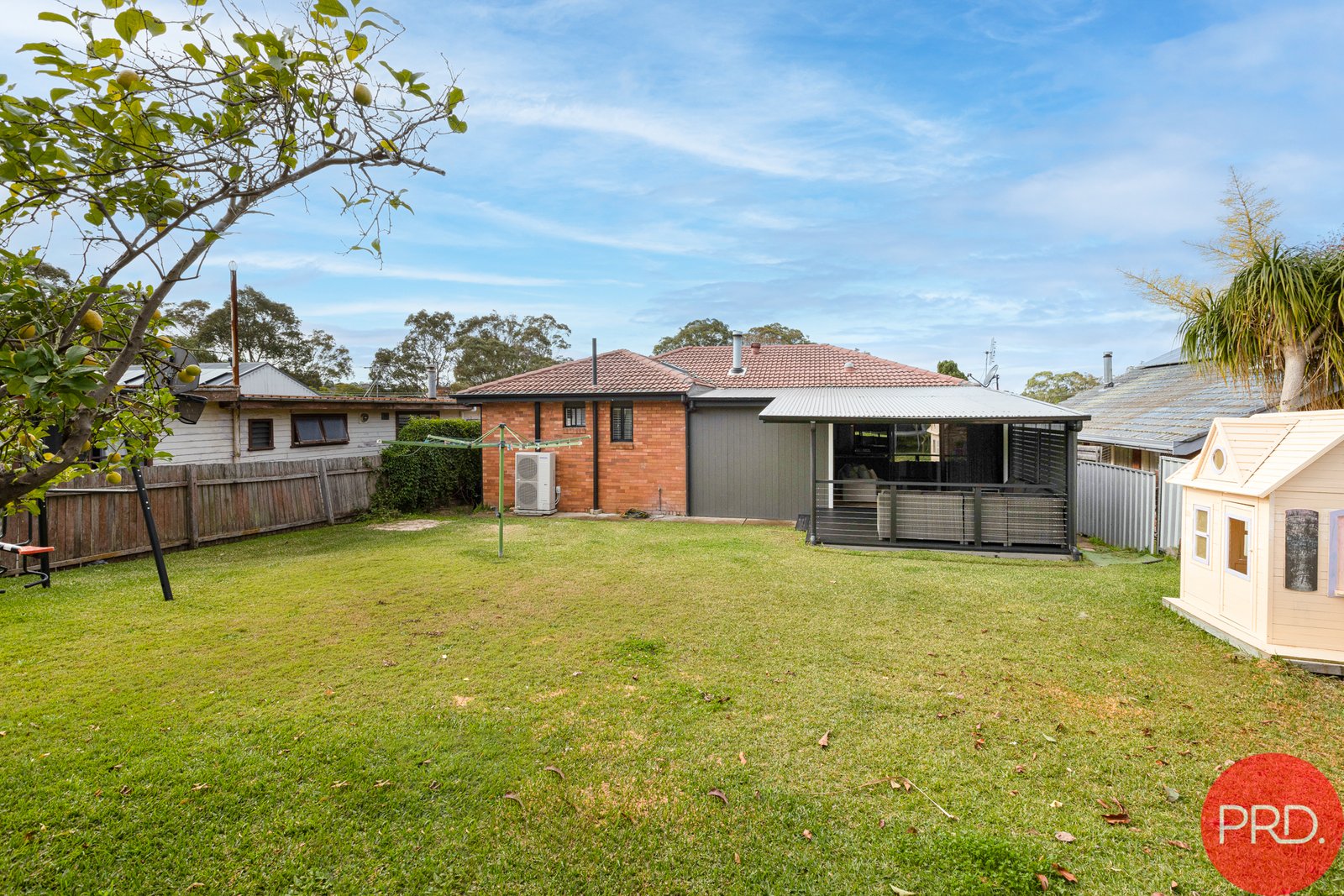 15 Tyrell Street TENAMBIT 17