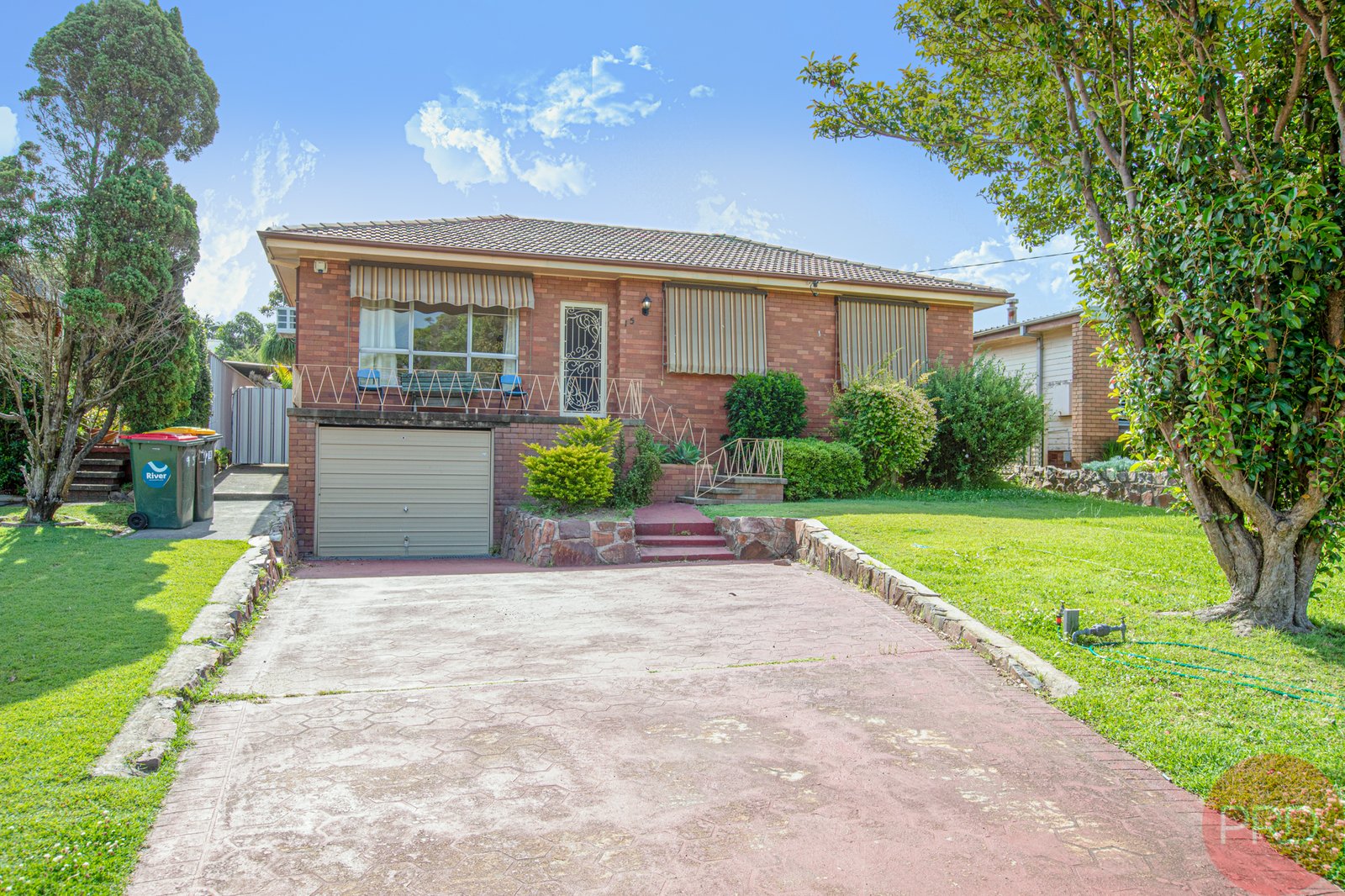 15 Tyrell Street TENAMBIT 1