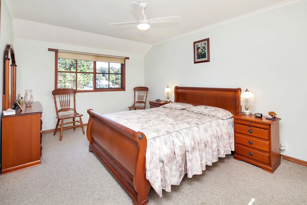 15 Urquhart Street GORDON 5