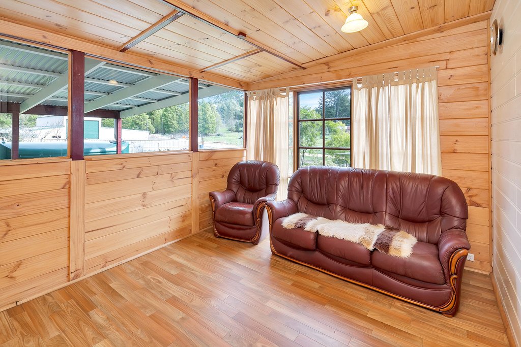 15 Urquhart Street GORDON 10