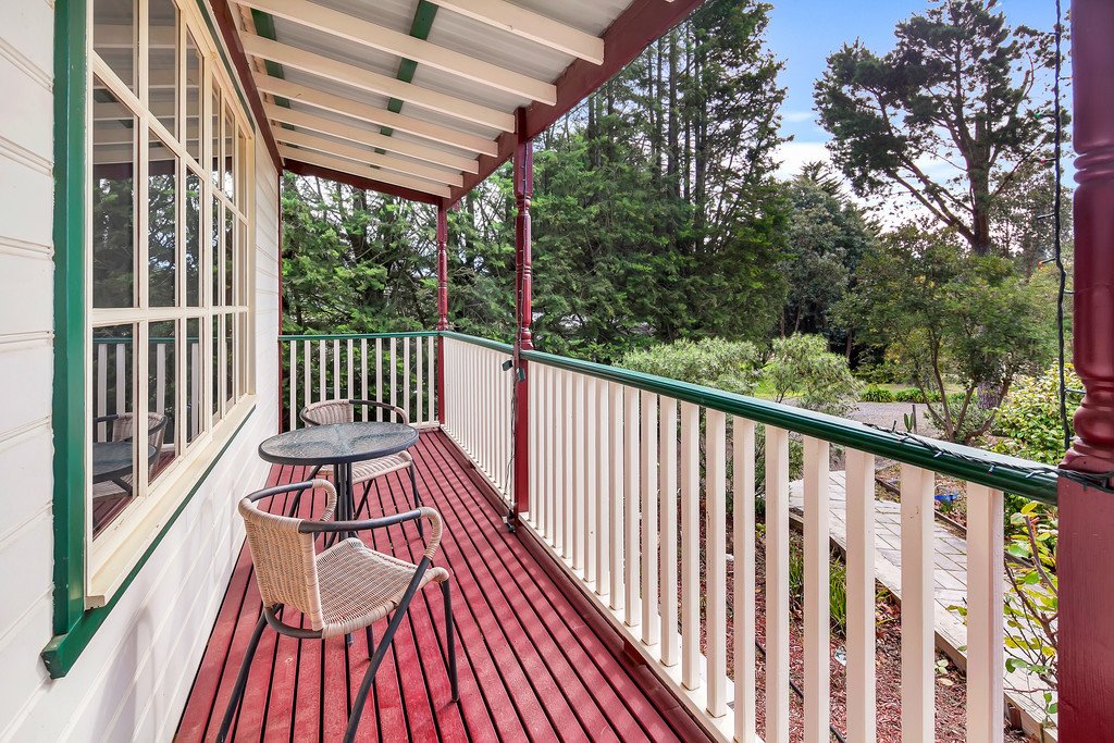 15 Urquhart Street GORDON 11