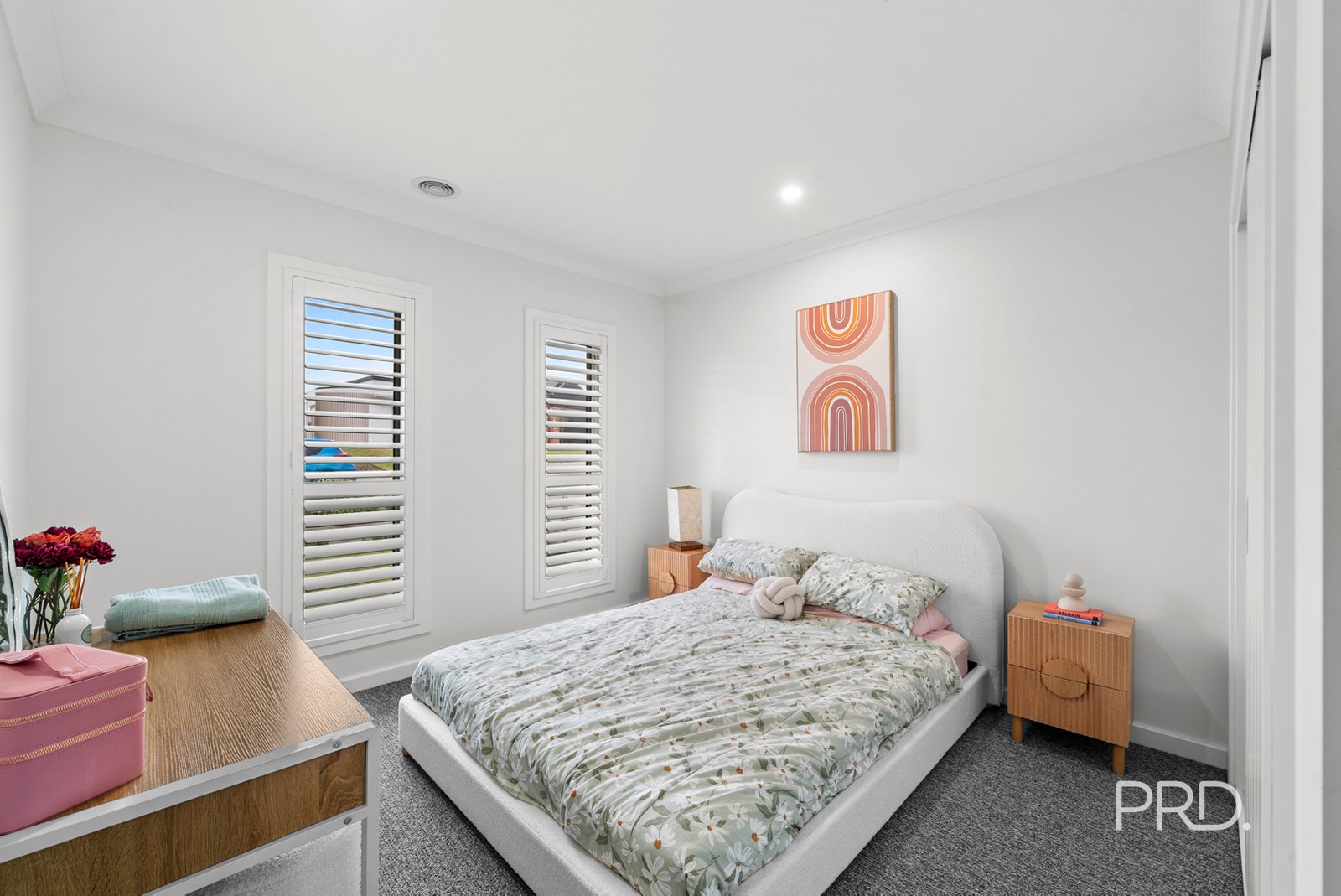 15 Valencia Drive GOBBAGOMBALIN 16