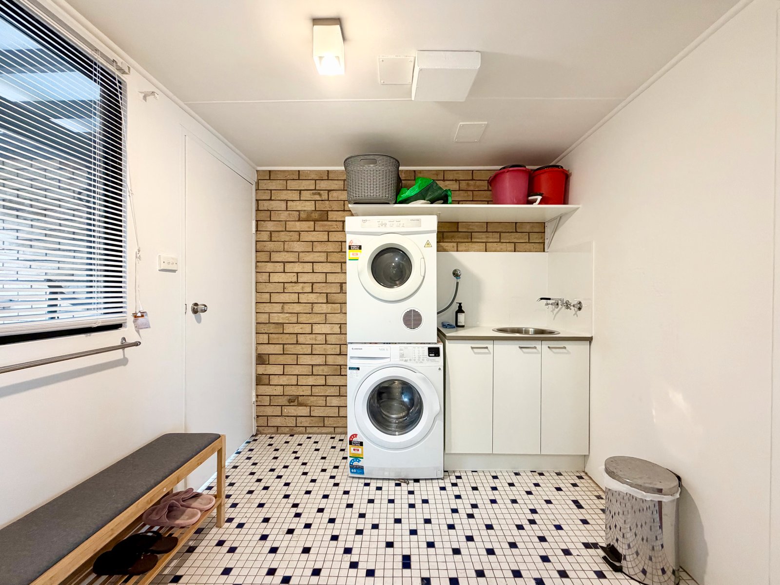 15 Victor Parade SHOAL BAY 23