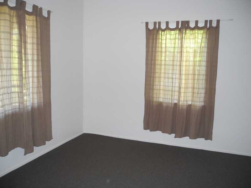 15 Wadeleigh Street BOROREN 12