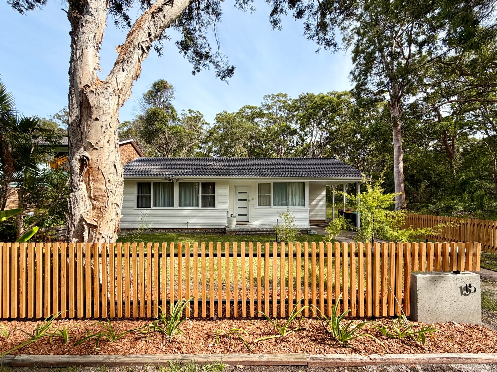 15 Wanda Avenue SALAMANDER BAY 1