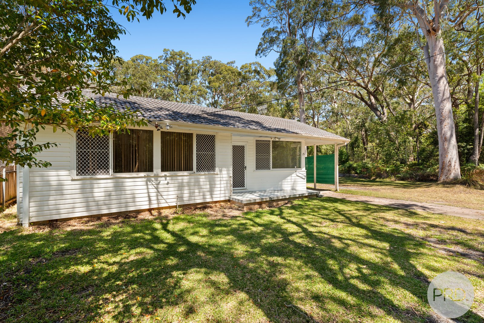 15 Wanda Avenue SALAMANDER BAY 2