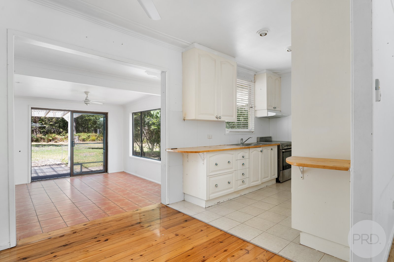 15 Wanda Avenue SALAMANDER BAY 4