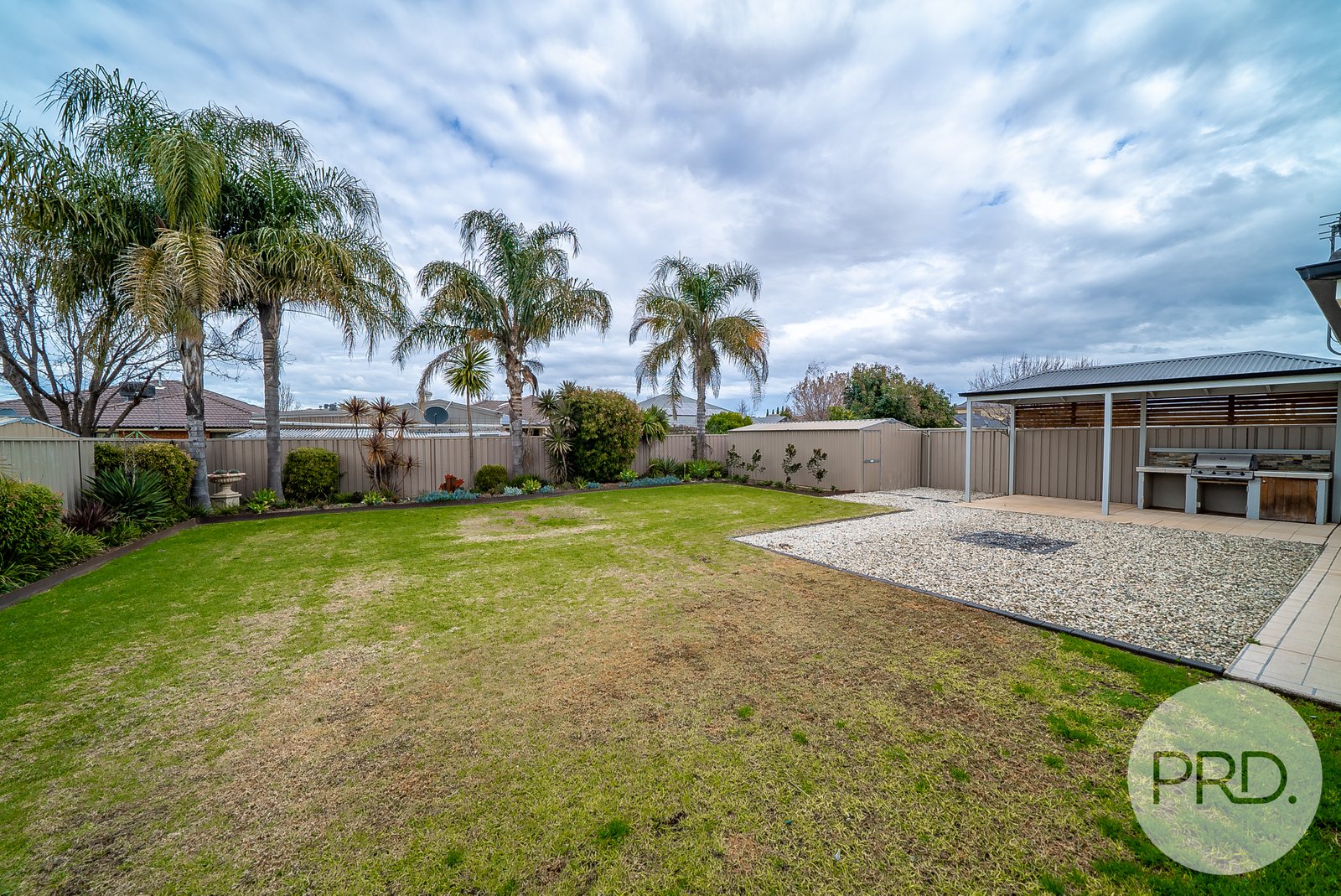 15 Warambee Street GLENFIELD PARK 13