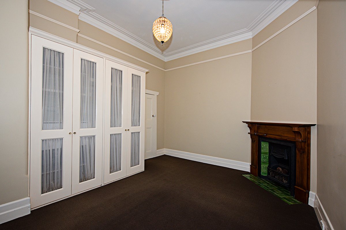 Gallery: 15 Warburton Road