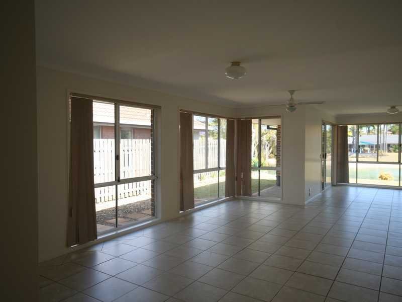 15 Waterdown Drive ELANORA 2