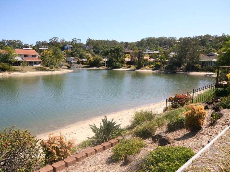 15 Waterdown Drive ELANORA 12